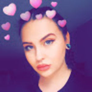 Meet your Posher, Emilee